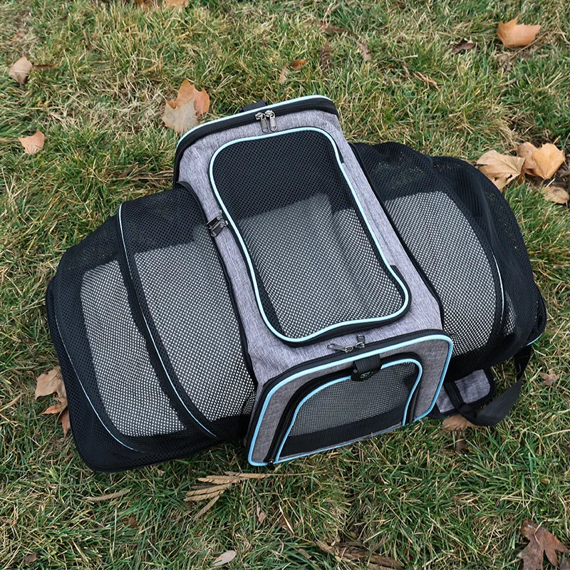 Expandable Pet Carrier Backpack for Cats & Small Dogs – Breathable Mesh, Multiple Entrances